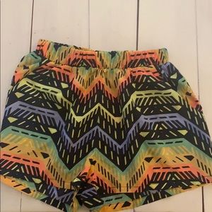 Elastic waist shorts